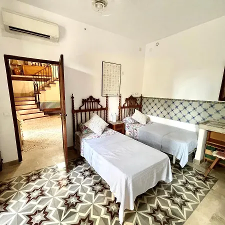 Son Jordi Nou, Beautiful Near Alaro Big Swimming Pool, Bbq Mountain Views 12people Villa Consell